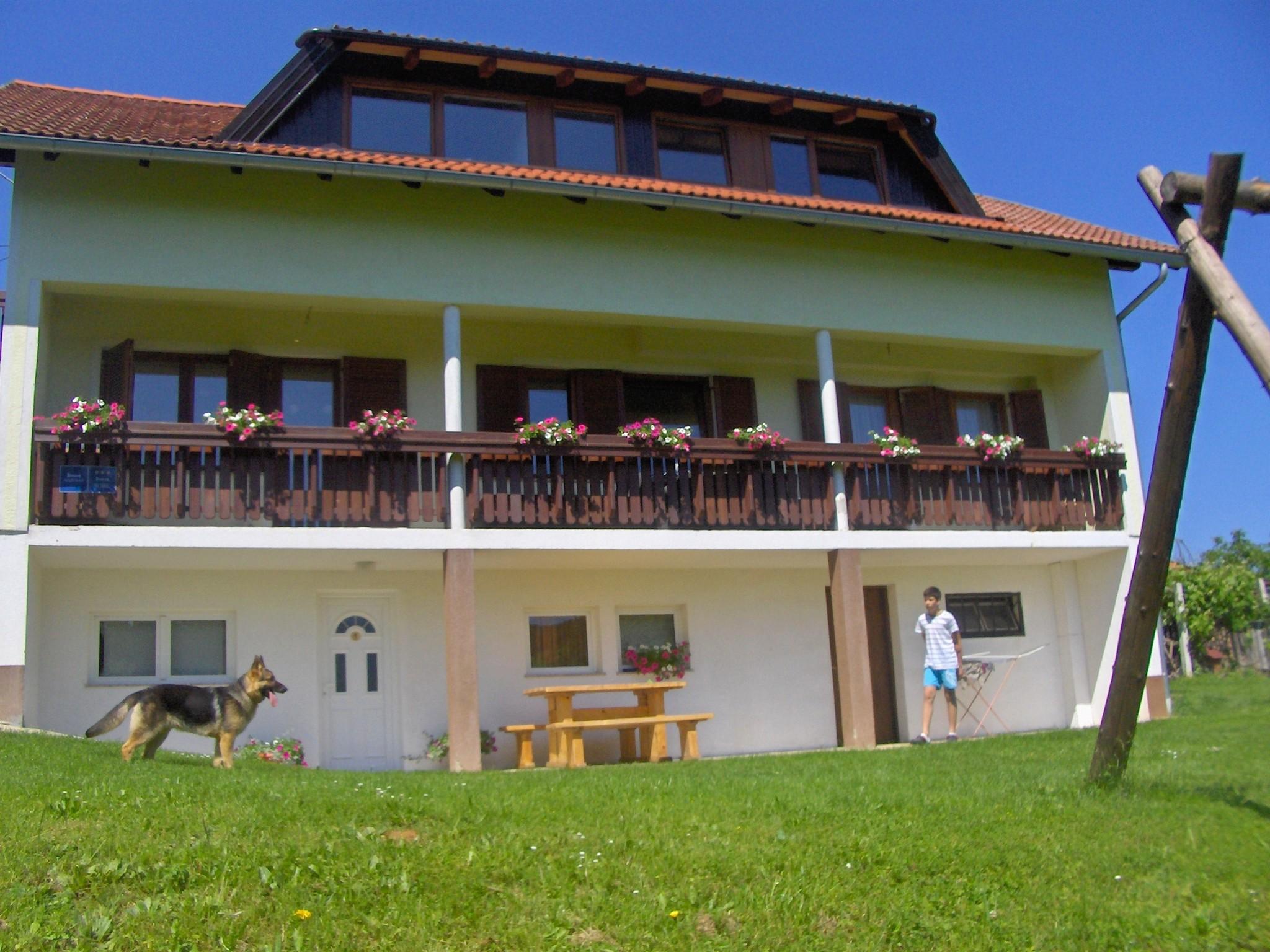 House Josipa Hotel Rakovica Exterior foto